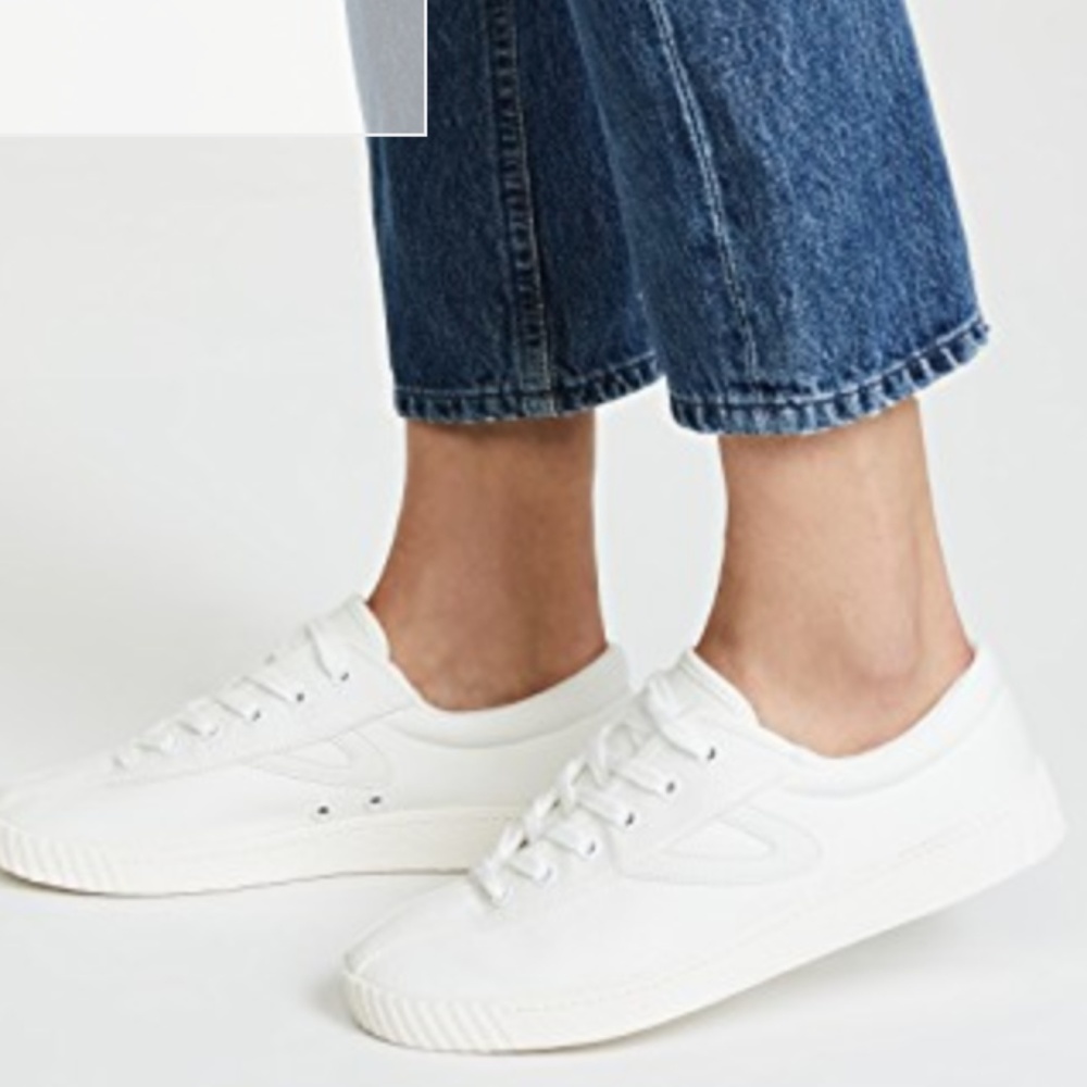 BRAND NEW:  Tretorn Nylite Plus 7.5